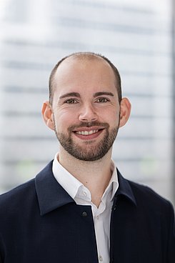 Herr  Maximilian Kurz